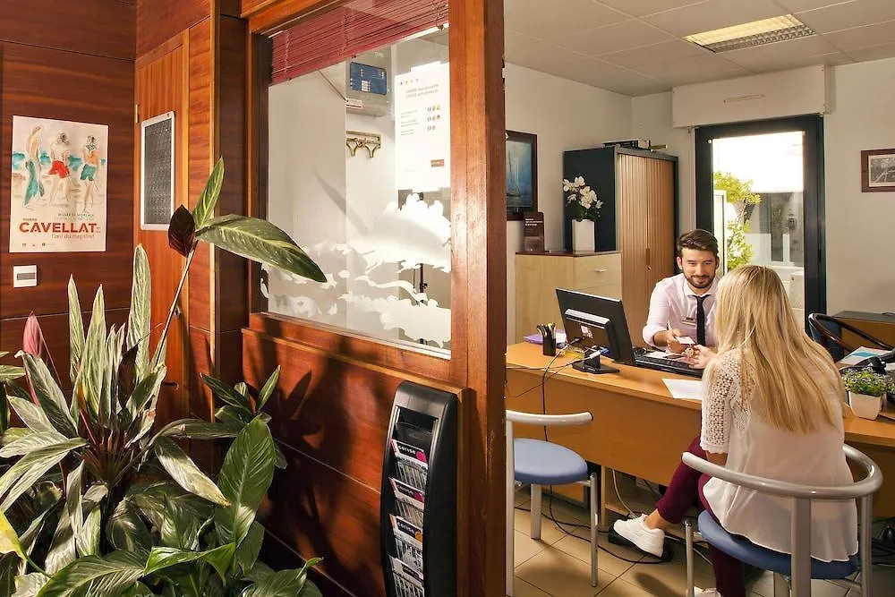 Cerise Lannion Aparthotel