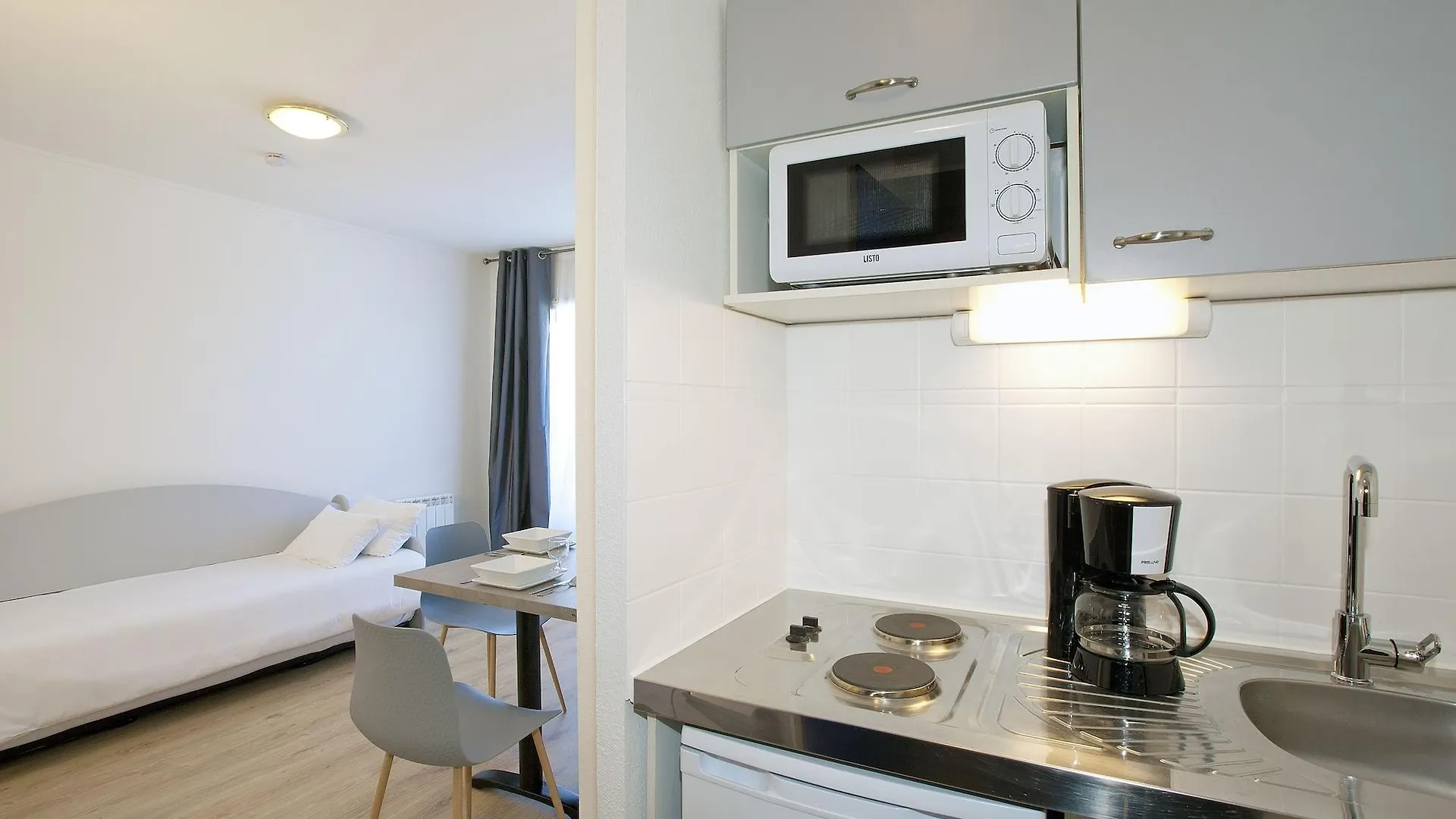 Cerise Lannion Aparthotel France