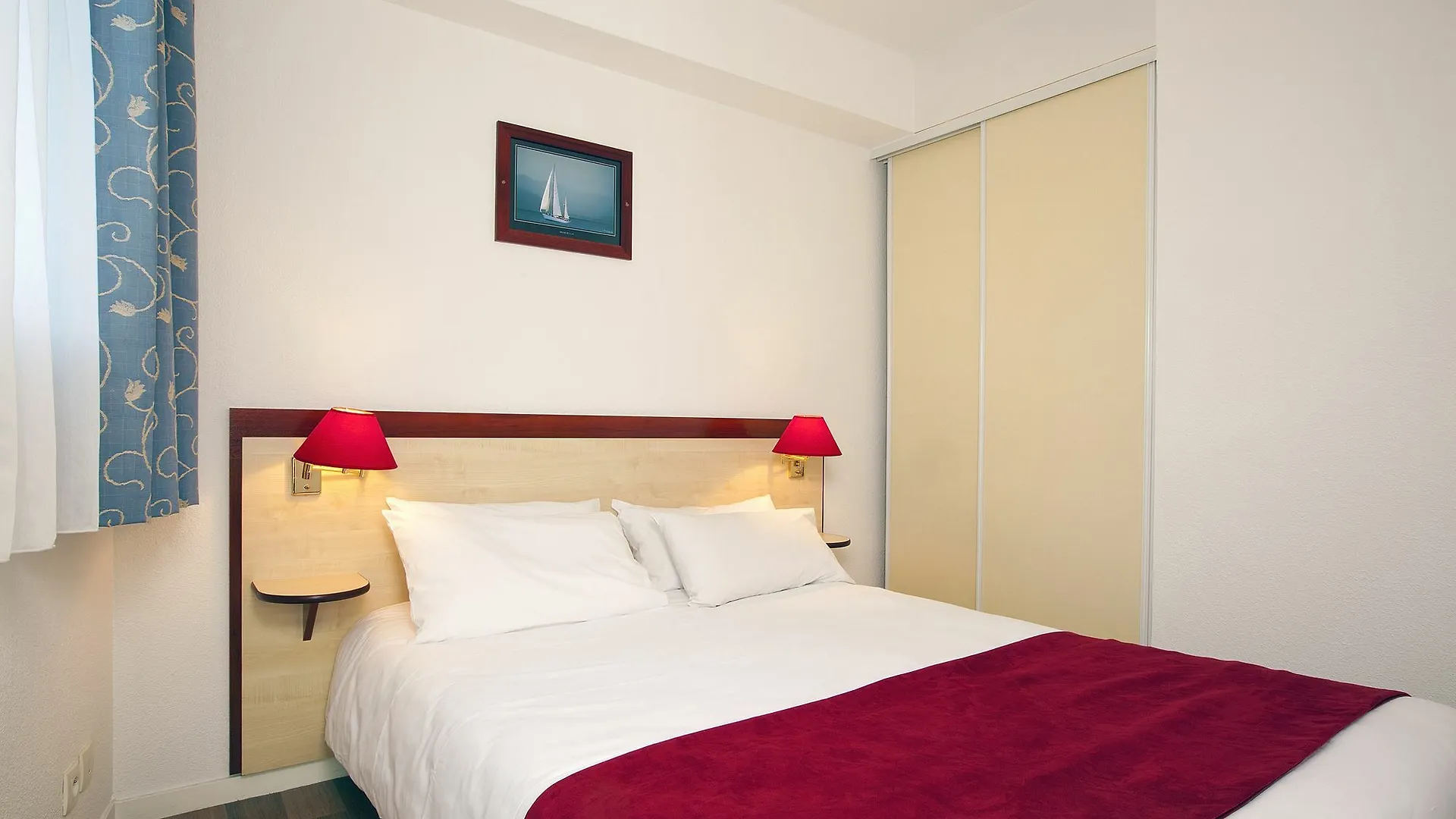 Cerise Lannion Aparthotel 3*,