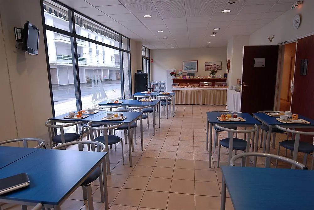 Cerise Lannion Aparthotel