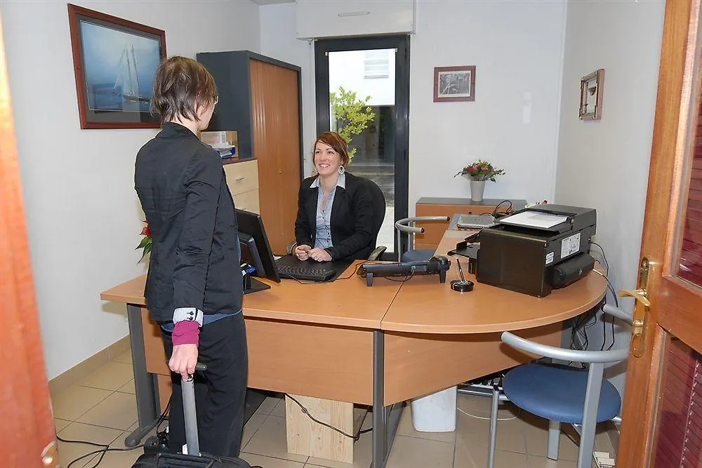 Cerise Lannion Aparthotel