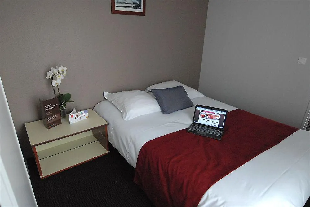Cerise Lannion Aparthotel France