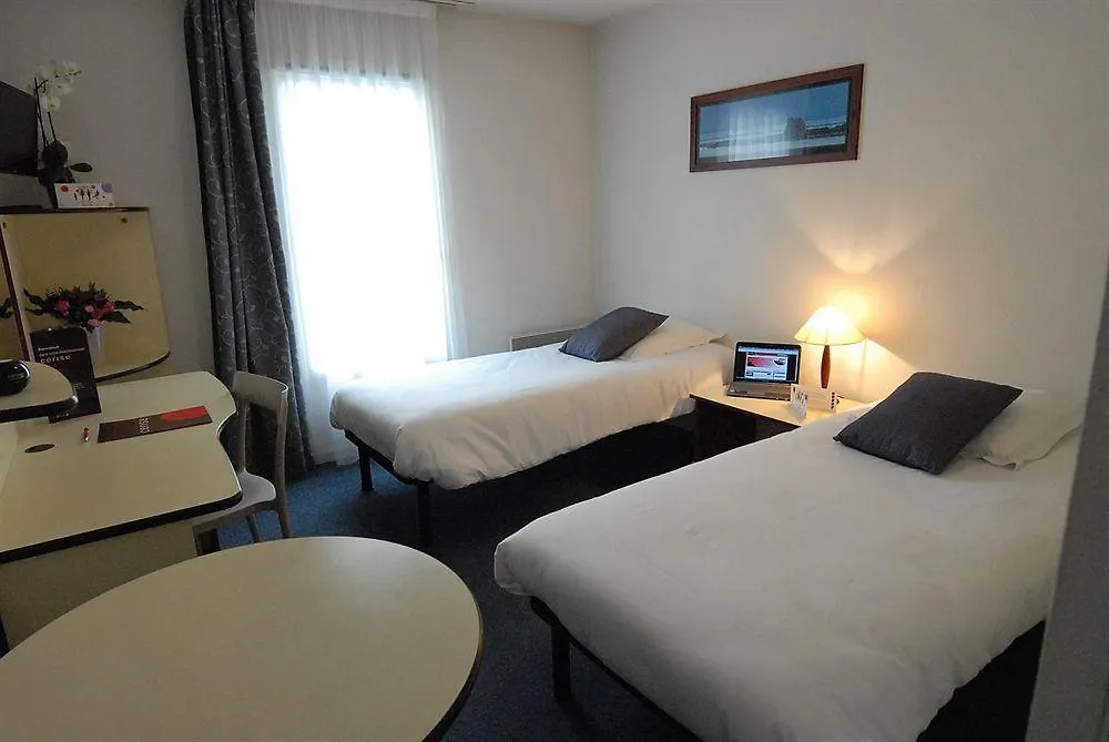 Cerise Lannion Aparthotel