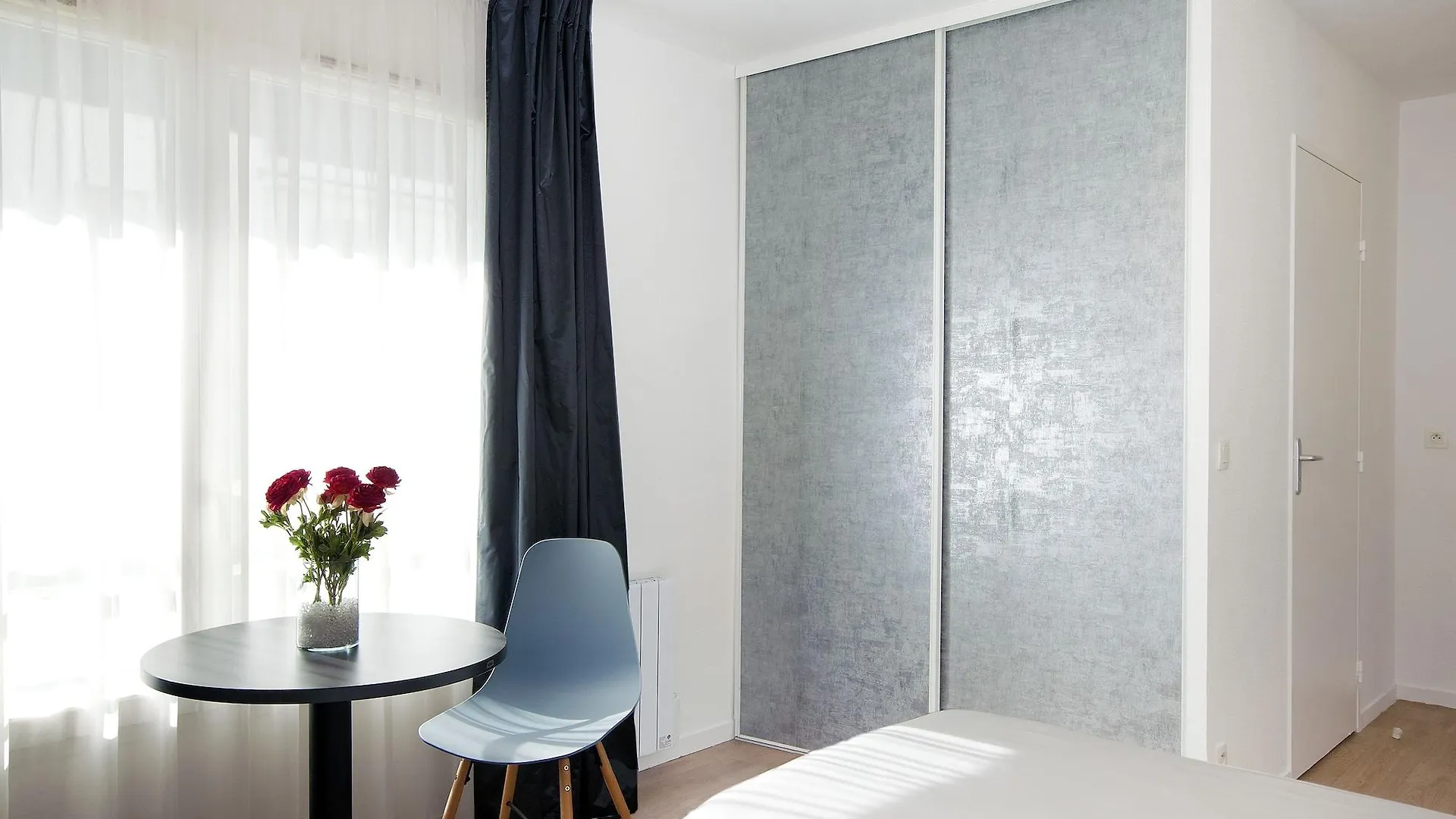 Cerise Lannion Aparthotel