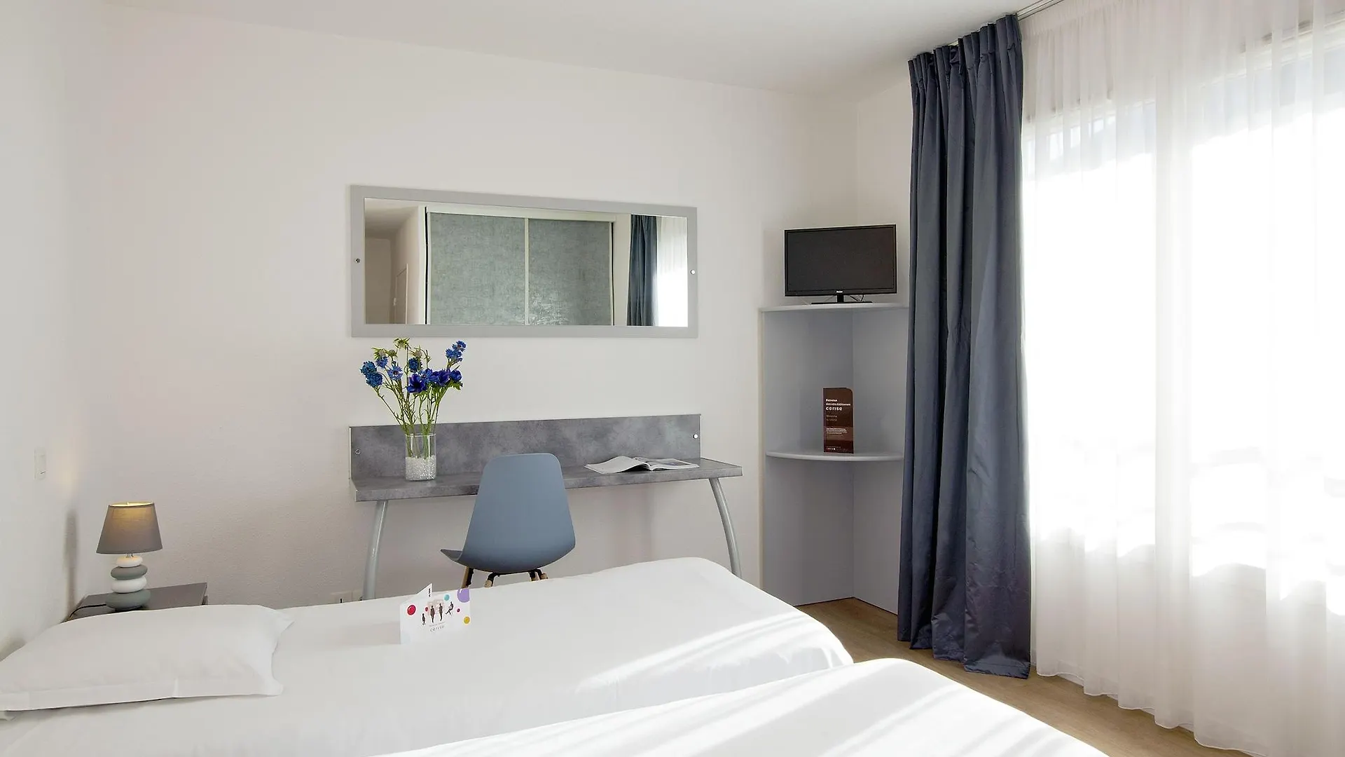 Cerise Lannion Aparthotel