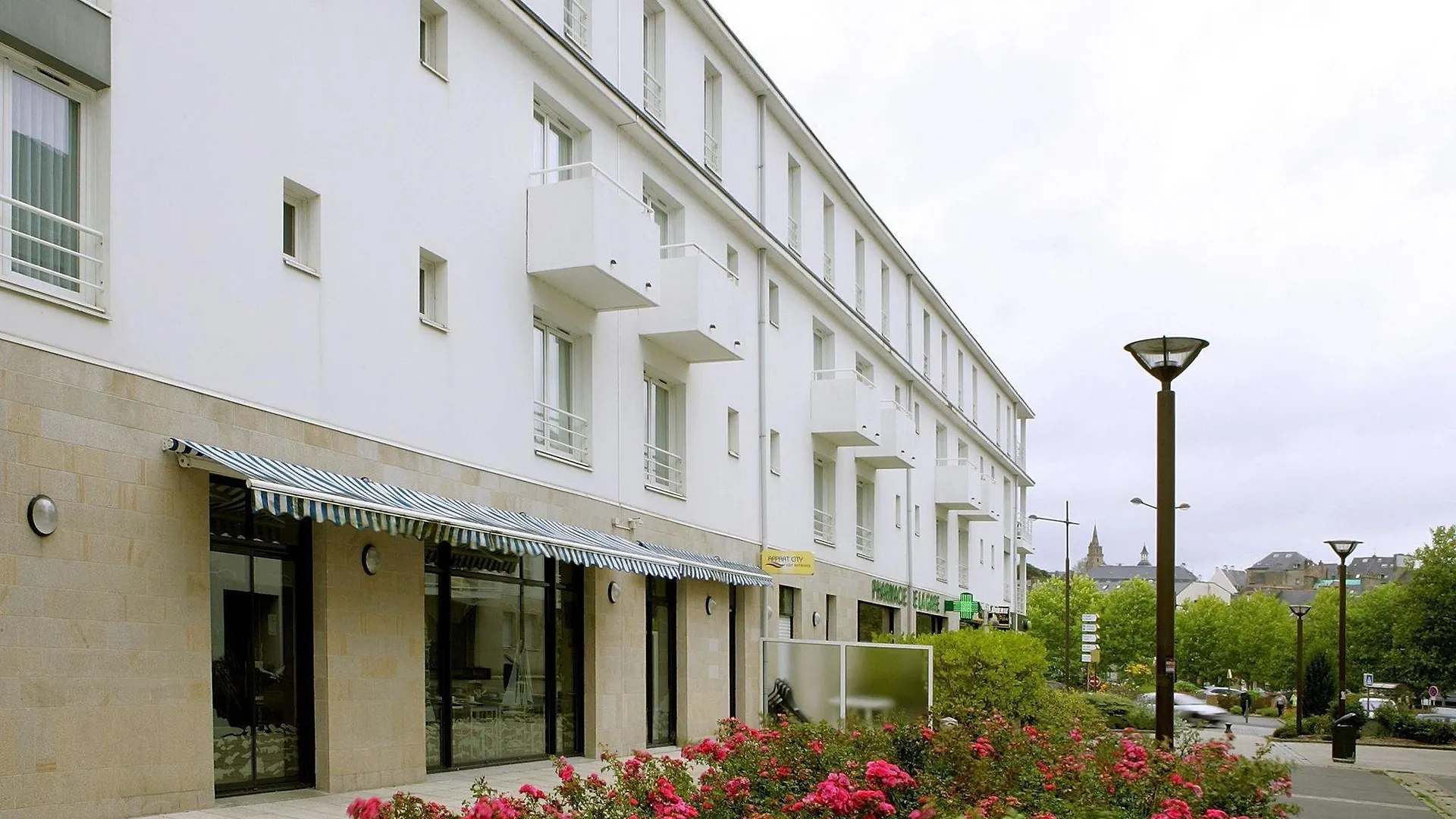 Cerise Lannion Aparthotel France