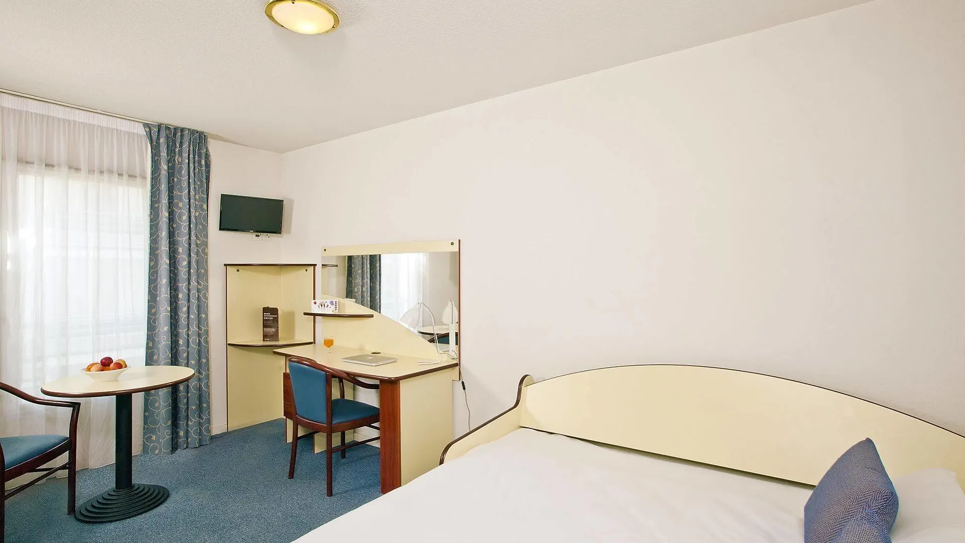 Cerise Lannion Aparthotel