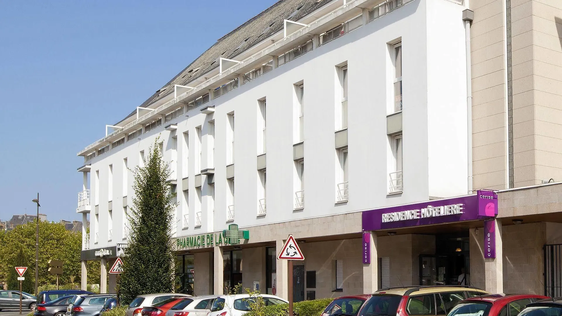 Cerise Lannion Aparthotel