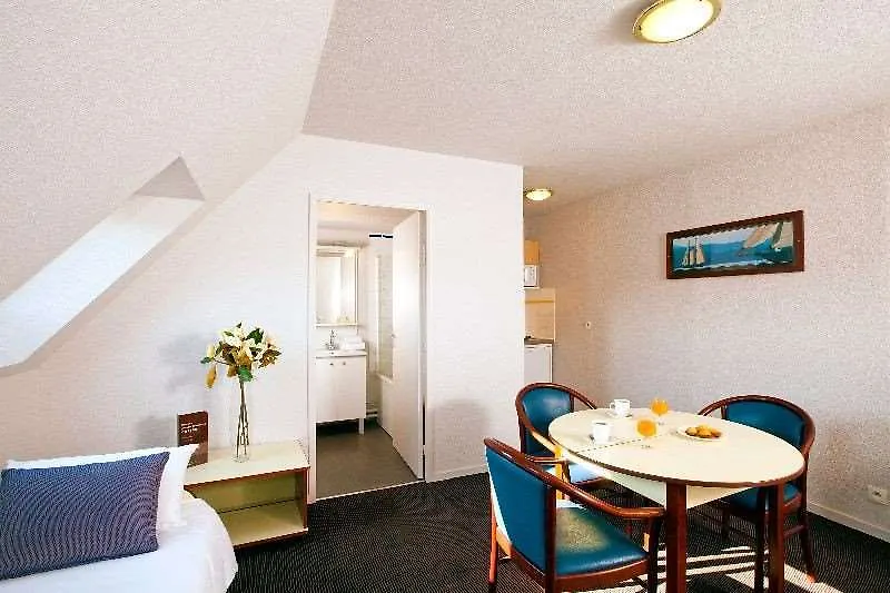 Cerise Lannion Aparthotel