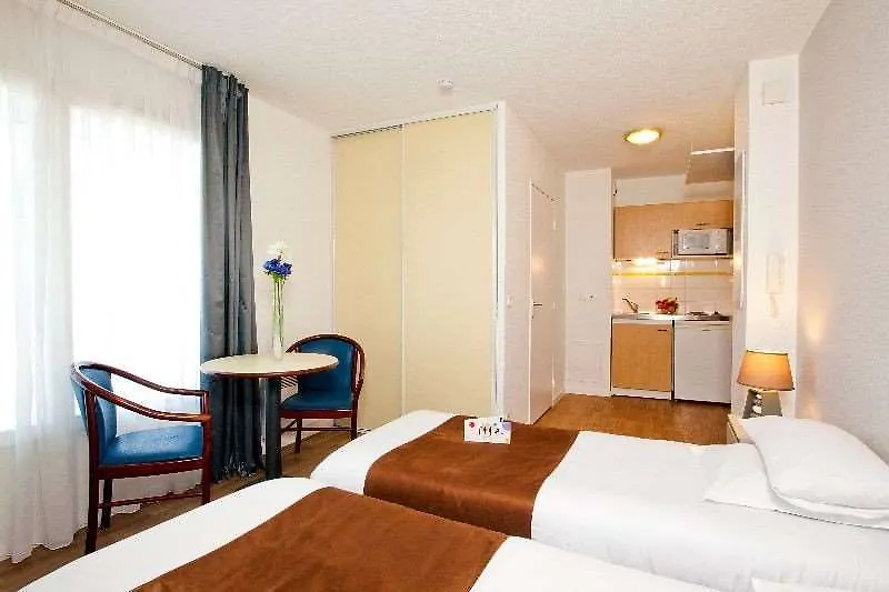 Cerise Lannion Aparthotel 3*,  France